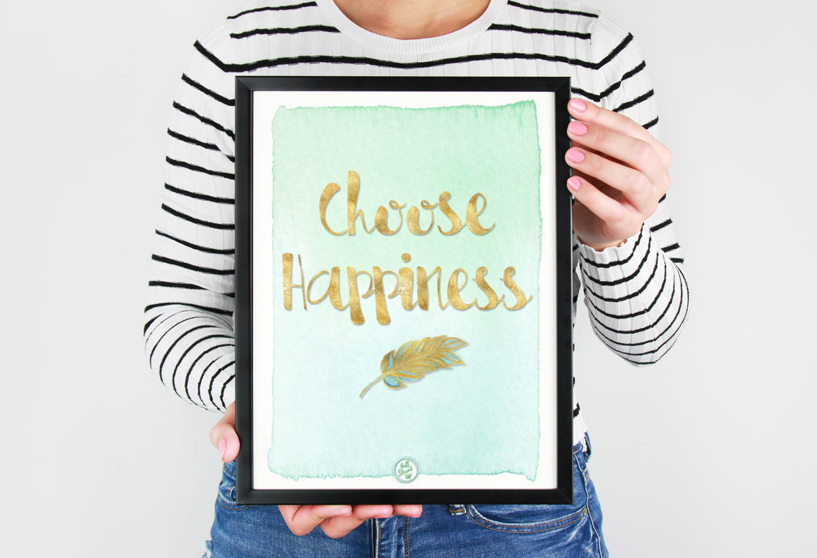 Pursuing a positive mindset will change your life! Includes Choose Happiness printable